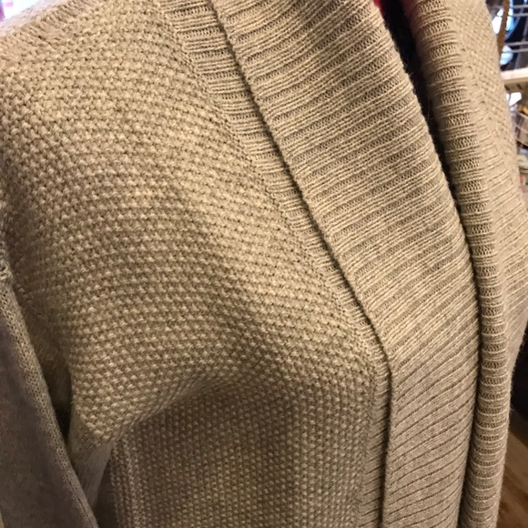 Lovely Soft and Warm Alpaca Cardigan Sweater - Picture 3 of 6